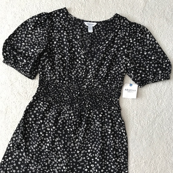 Arizona Jean Co Floral Jumpsuit Puff Sleeve 100% Rayon Pit to Pit 16.5” Size S - Picture 3 of 14